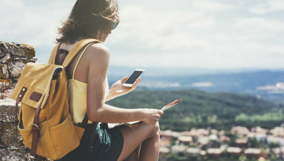 Guide: Uundværlige tips til når smartphonen kommer med på ferie