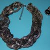 Halskæden fra Just Female er den oplagte accessorie til at give et godt og grundigt løft til et hvilket som helst outfit! (Arty ring fra YSL) - Statement halskæder