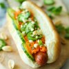 http://damndelicious.net/2013/08/28/bahn-mi-hot-dogs/ - 10 toppings, der vil gøre det sjovere at grille hotdogs denne sommer 