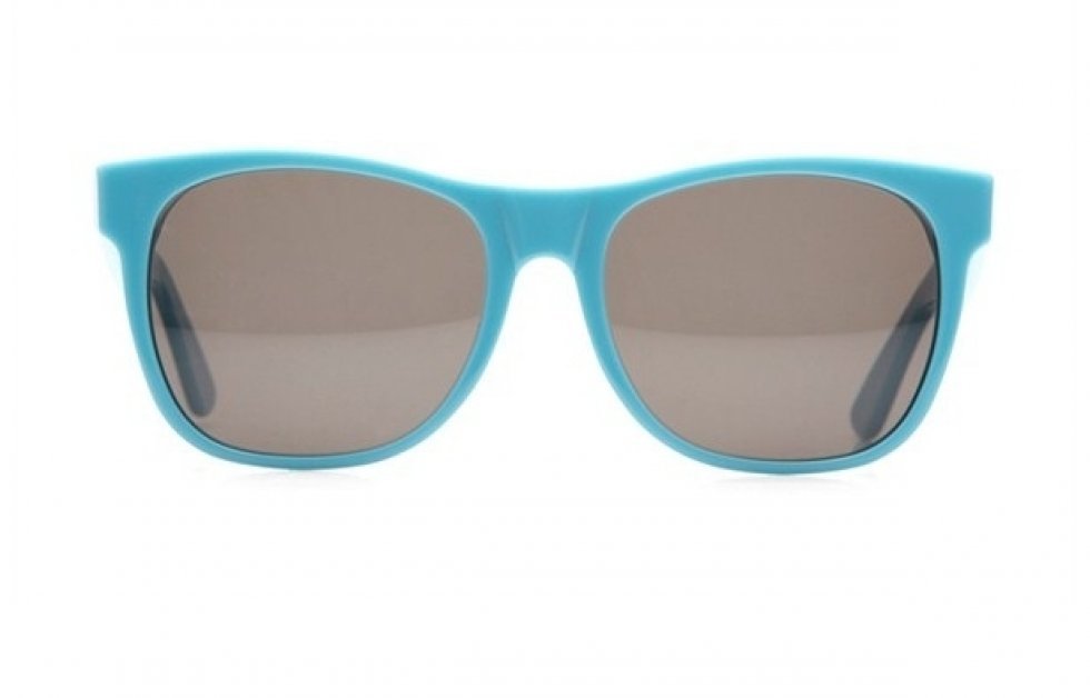 Basic solbriller fra mærket SUPER - Fundet på: www.youheshe.com - Tendens 2012: Markante og retro-inspirerede solbriller