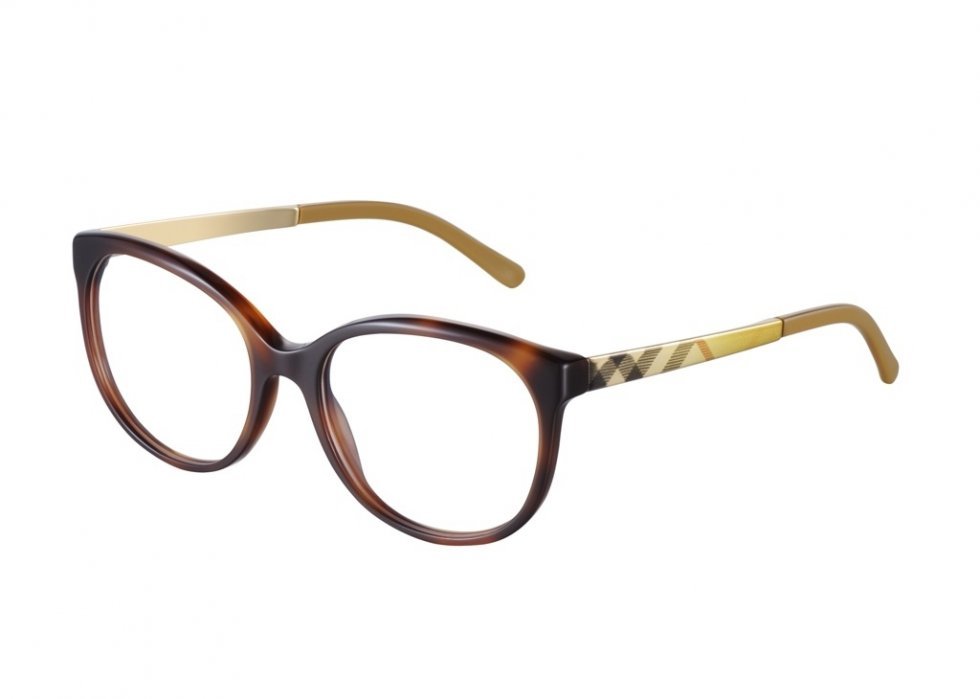 Hmmm ... Måske man snart skulle se sig om efter et par nye Burberry-liciuos briller?! Burberry Spark 1.938 kr. - Burberry Spark