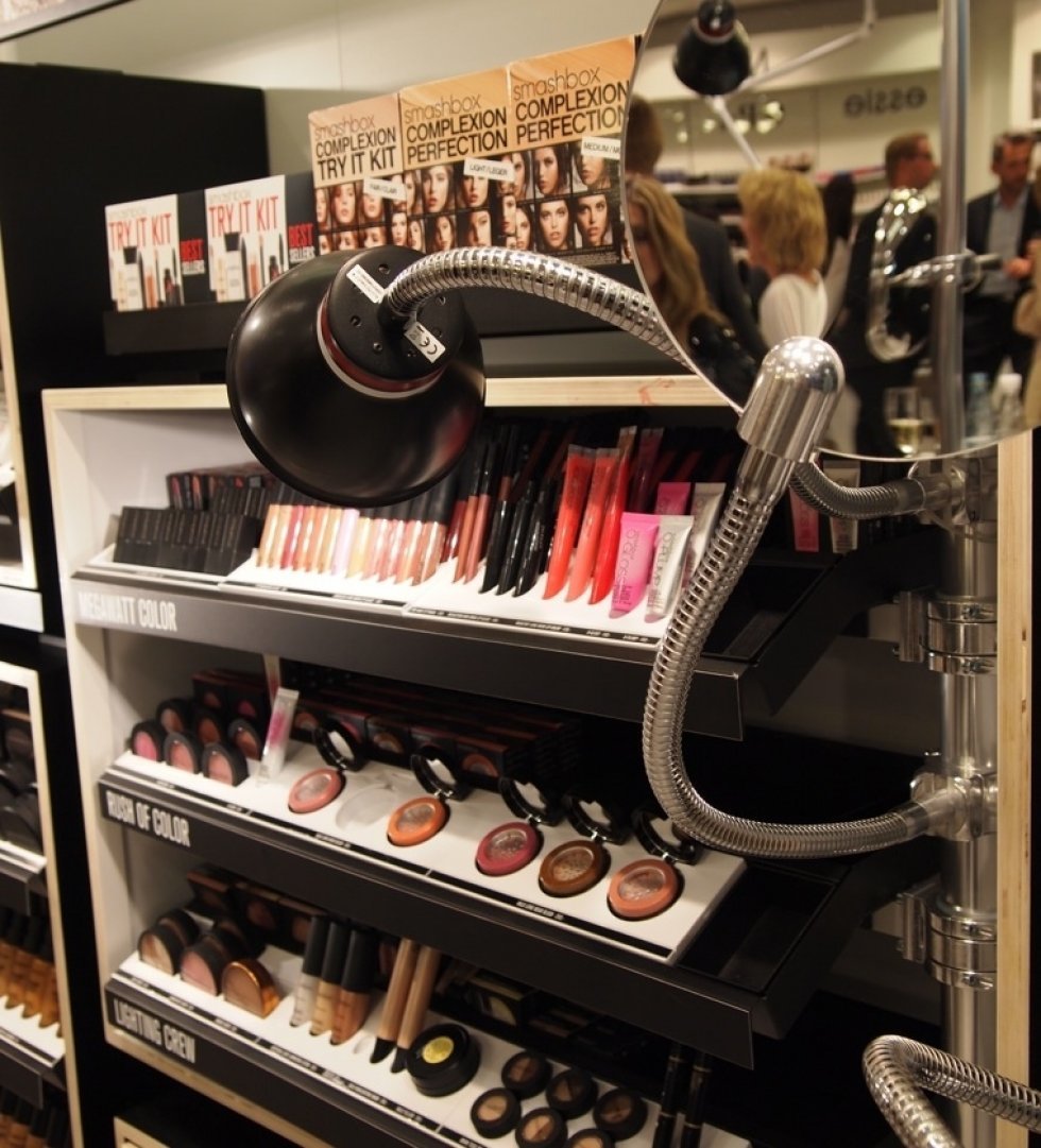 Smashbox er blot et af makeup-mærkerne på hylderne. - Stylebox by Matas