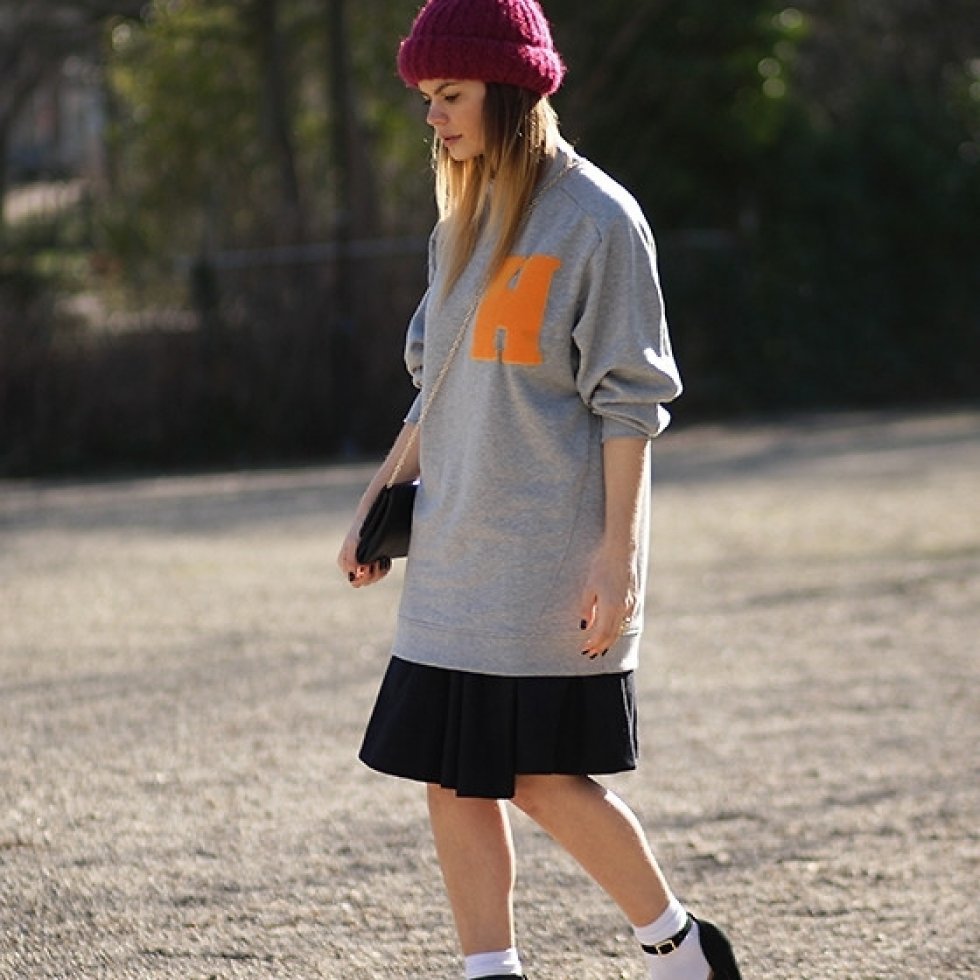 Foto: http://lookbook.nu/look/5862619-H&M-Sweater-Cos-Wool-Midi-Skirt-Vintagestore - Inspiration 2014: Midi skirt