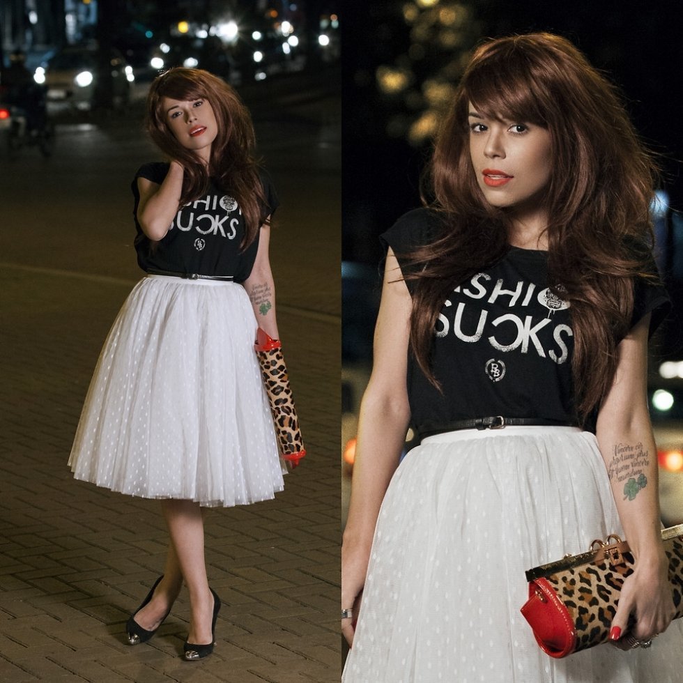 Foto: http://lookbook.nu/look/6234565-Fashion-Sucks-Tee-Tutu-Skirt-Similar-Here-Bag - Inspiration 2014: Midi skirt