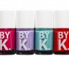 By K findes i 24 farver, og prisen er ca. 79 kr. - Skønhedsnyheder sommer 2012