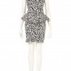 Taljeret og mønstret kjole med skød - Fundet på www.topshop.com og findes i utallige farver, med eller uden mønster! - Tendens 2012: New look