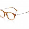 Runde briller er hotte i denne sæson. Og det er Armani Frames of Life også. Denne lækre, gyldne model har en vejl. udsalgspris på 2.800 kr. - Sæsonens briller