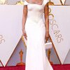 E! Online - Oscars Red Carpet Fashion: Hvilken stjerne bar hvad?