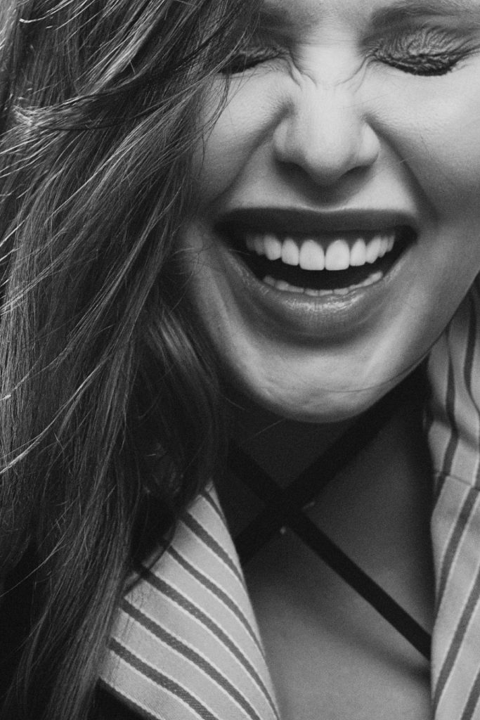 Av dit smil! De 10 værste fødevarer for dine tænder