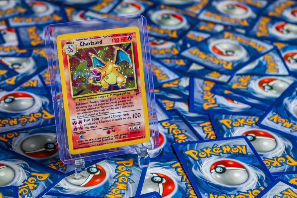 Pokémon-kort er blevet så værdifulde, at de gemmes væk hver nat