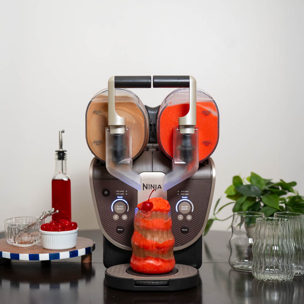 Ninja lancerer SLUSHi Twist, den nye maskine til frosne drikke med plads til to smagsoplevelser