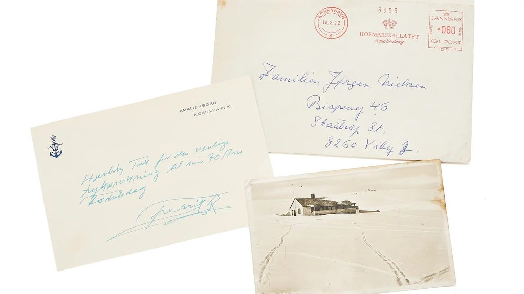 Unikt barndoms-postkort fra Prinsesse Margrethe under hammeren: Vafler med multebær og et blik ind i hverdagen på Amalienborg