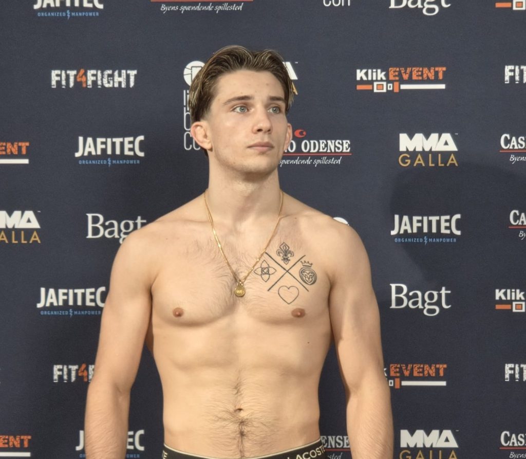 MMA-fighterne smed tøjet fredag – nu venter fem pro-kampe i Brøndby Hallen